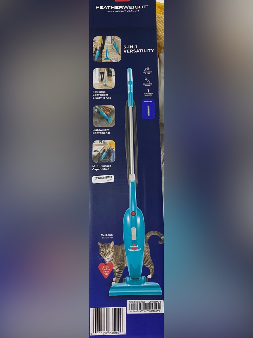 NEW in Box! Bissell Featherwght 3 In 1 Lightwght Stick Vacuum to Hand Held 3 lbs